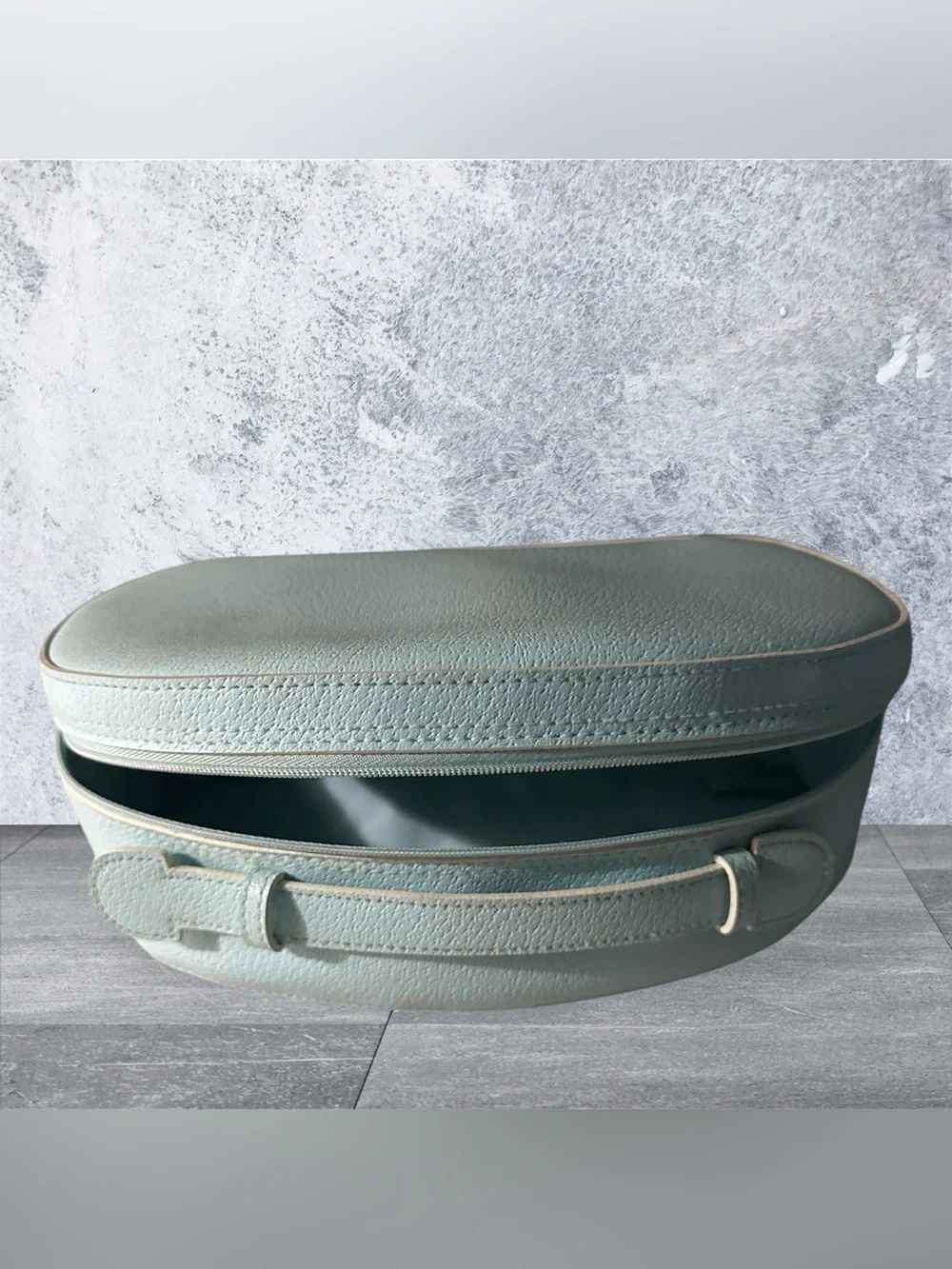 Vintage Estee Lauder Train Bag Travel Makeup Toiletry Case Blue Zipper